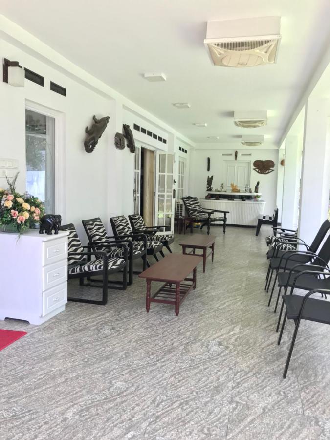 Duvi'S Shelter Bungalow โคลอมโบ ภายนอก รูปภาพ