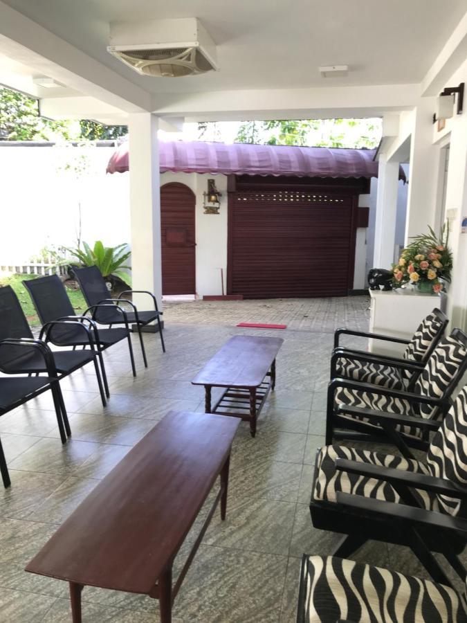Duvi'S Shelter Bungalow โคลอมโบ ภายนอก รูปภาพ
